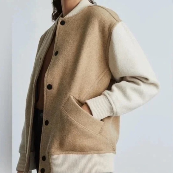Everlane Jackets & Blazers - Everlane Women's Tan and Cream Bomber Jacket